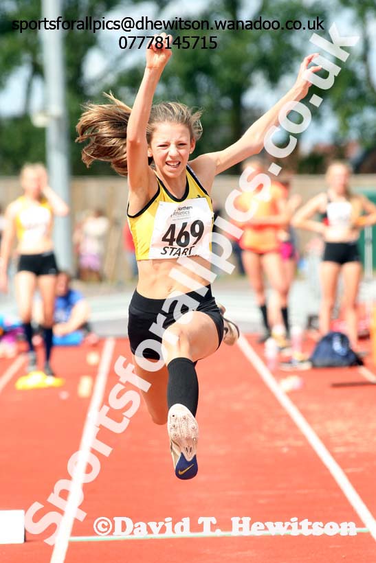 Womens under-17s triple jump, Northern Under-13s, U-15s and 17s Championships. Photo: David T. Hewitson/Sports for All Pics